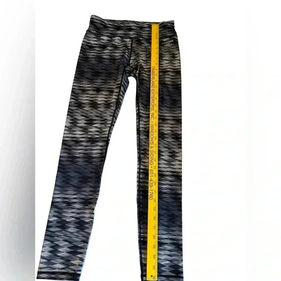 Head Women’s Tight Fit Leggings Geometric Patterned Blue Gray Size Medium EUC - Picture 10 of 13